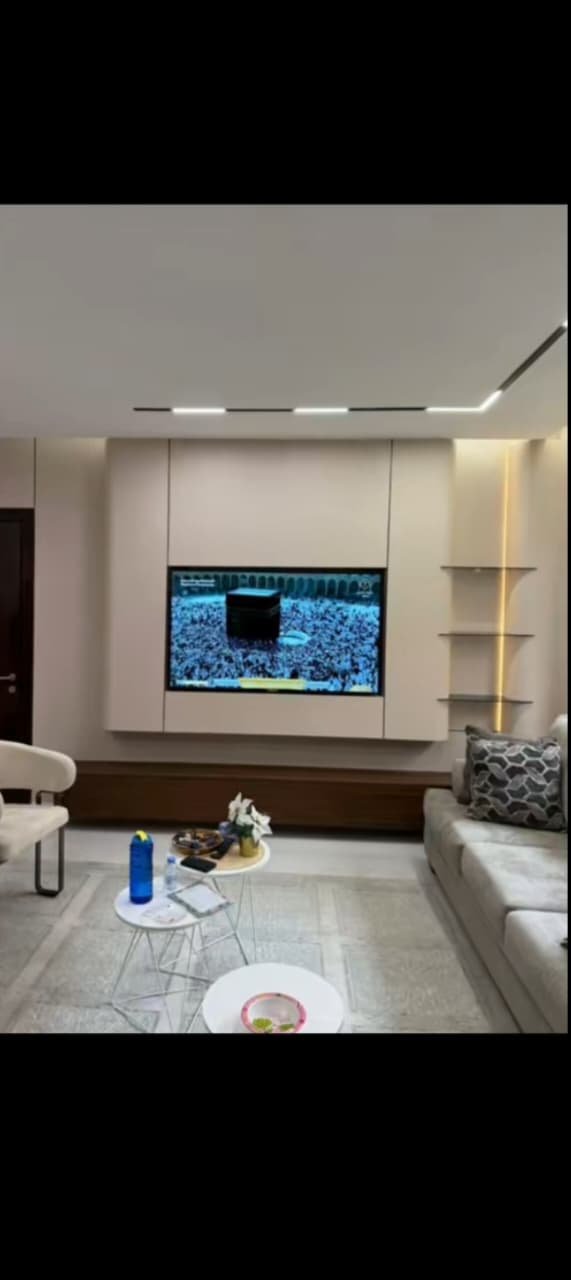 f8eaa54a-00b9-431f-88f4-c2fe9a1d5a4f